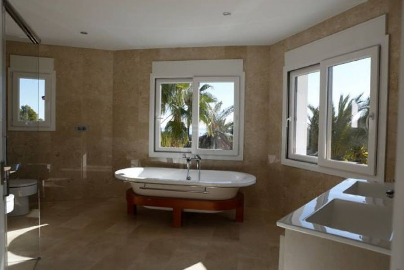 Villa i Benissa, Alicante, Spanien 4 sovrum, 464 kvm. Nr. 196706
