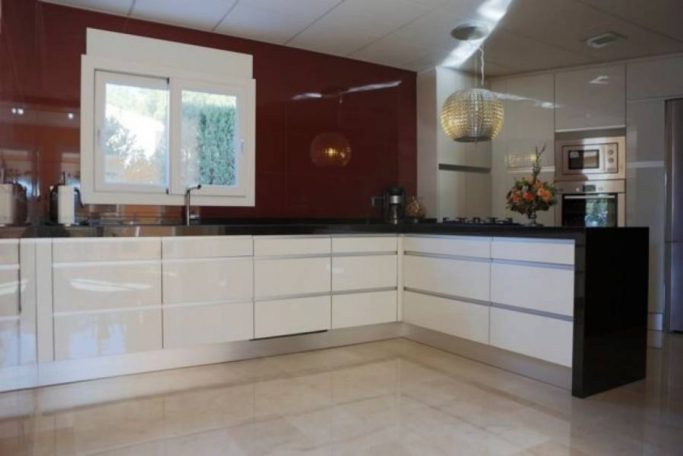 Villa i Benissa, Alicante, Spanien 4 sovrum, 464 kvm. Nr. 196706
