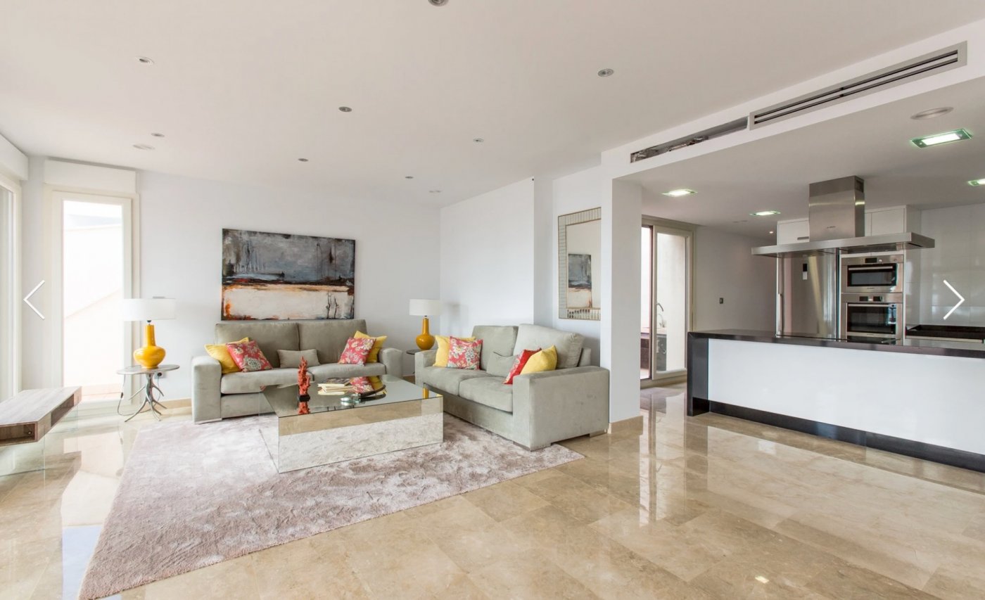 Villa i Moraira, Alicante, Spanien 4 sovrum, 559 kvm. Nr. 196707