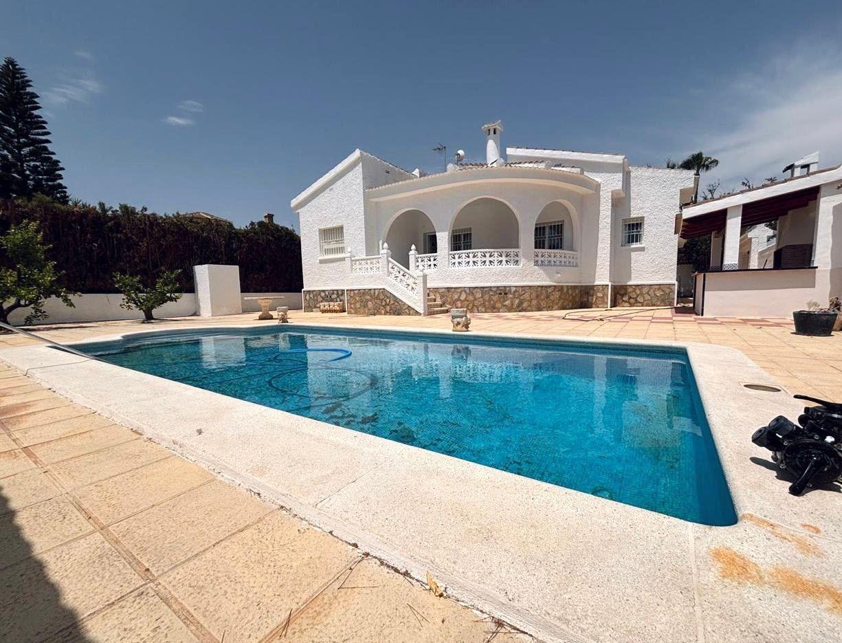 Villa i Ciudad Quesada, Alicante, Spanien 3 sovrum, 110 kvm. Nr. 165693