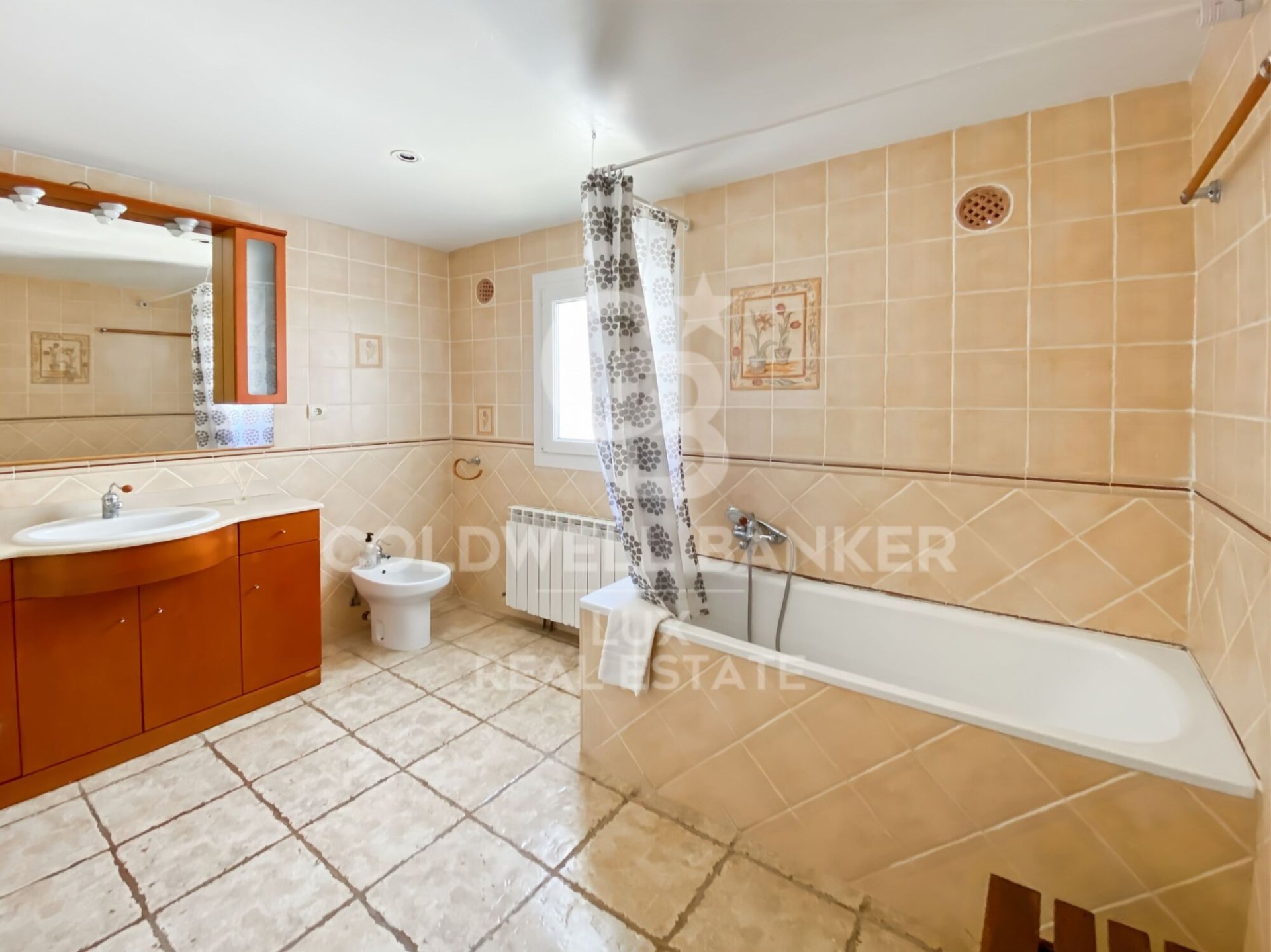 Māja L'Escala, Girona, Spānijā 3 istabas, 142 m2 Nr. 158428