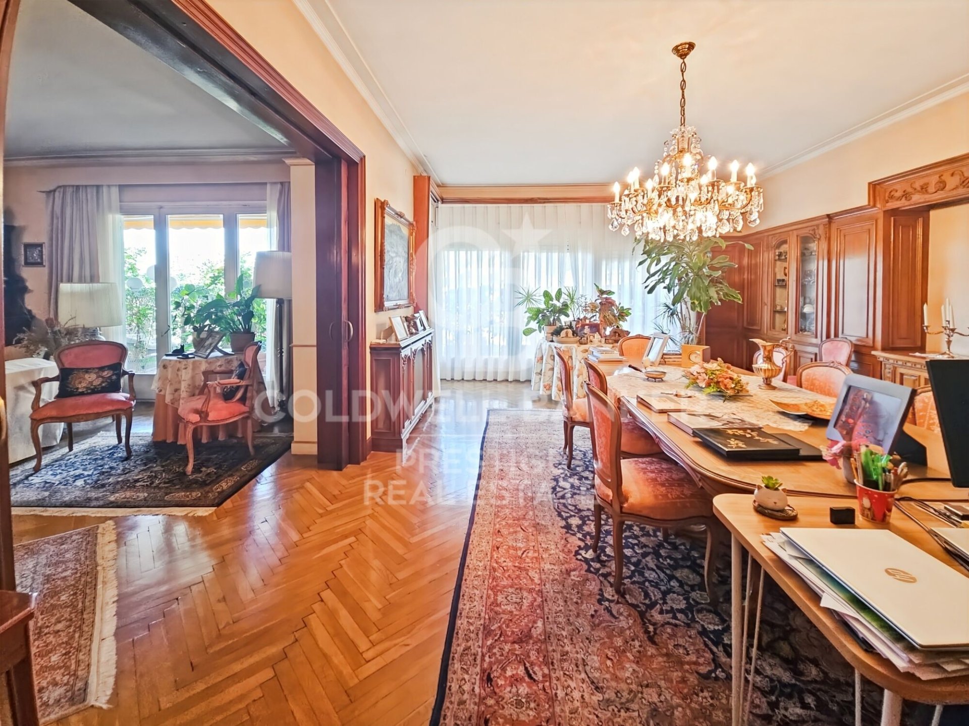 Huoneisto Barcelona, Espanja 7 makuuhuonetta, 512 m2 No. 158507
