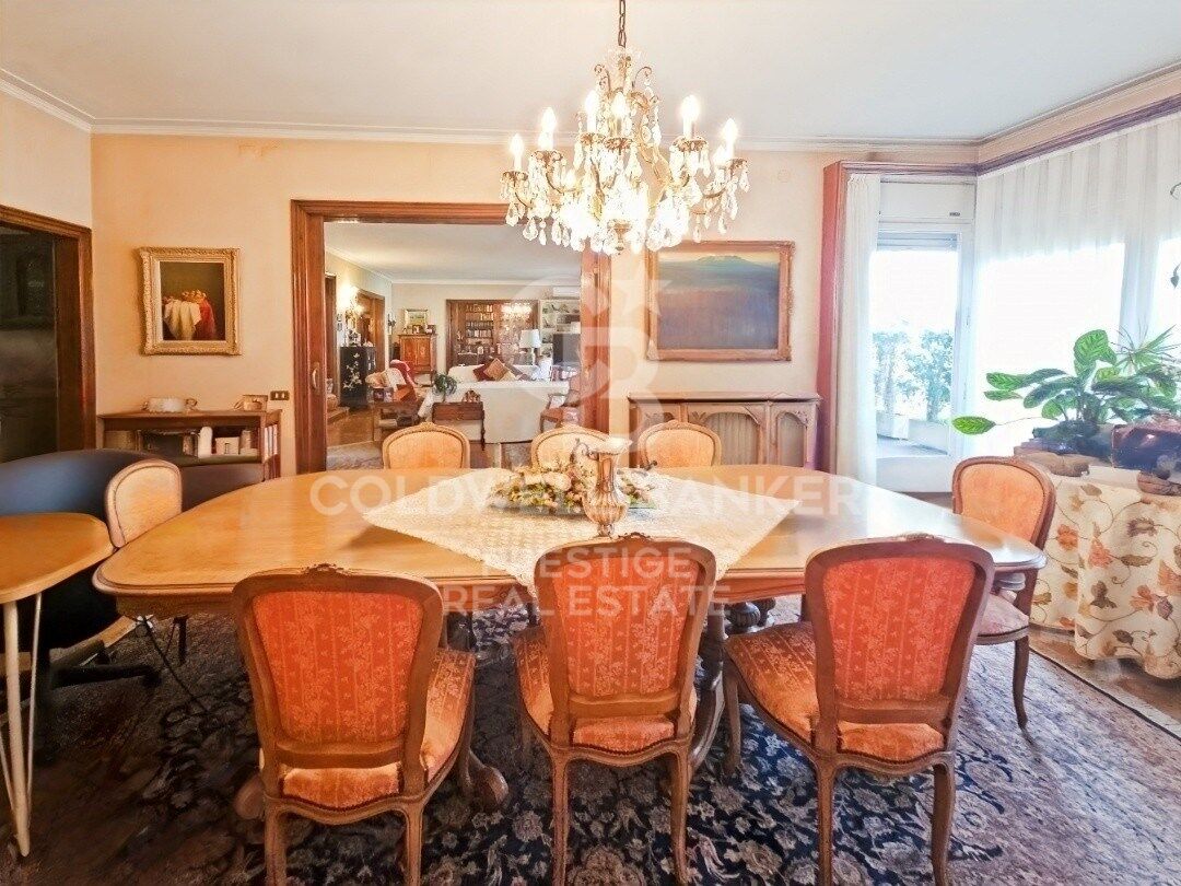 Huoneisto Barcelona, Espanja 7 makuuhuonetta, 512 m2 No. 158507