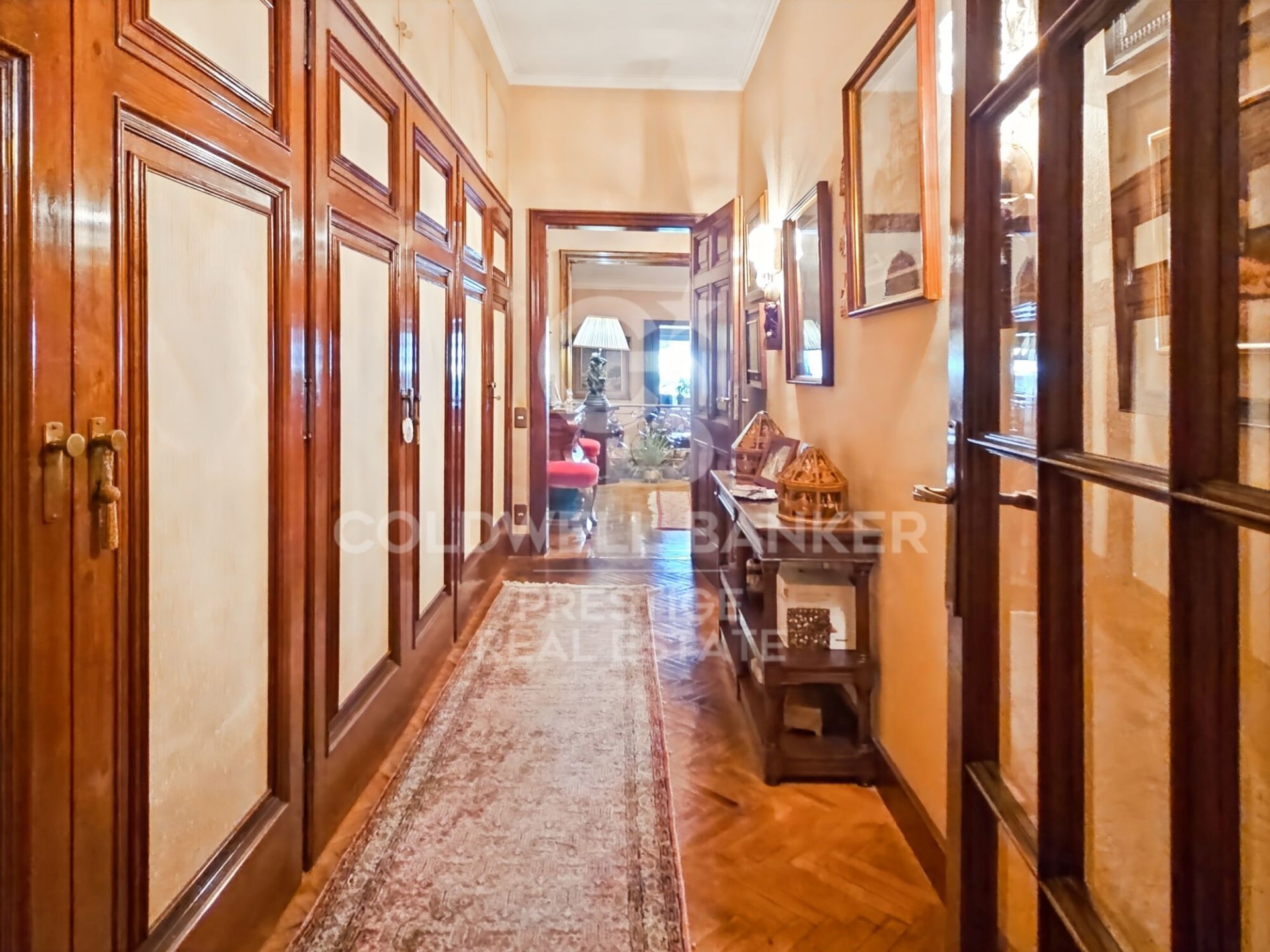 Huoneisto Barcelona, Espanja 7 makuuhuonetta, 512 m2 No. 158507