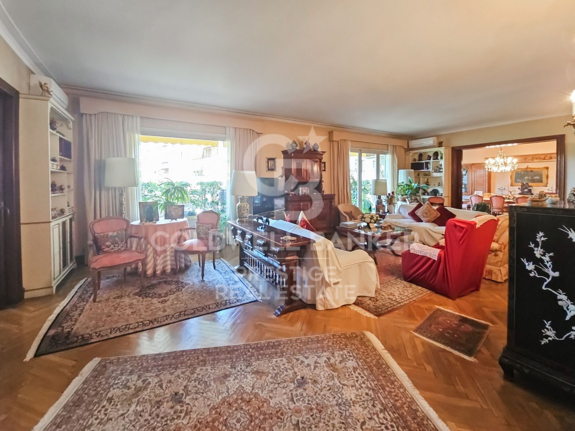 Huoneisto Barcelona, Espanja 7 makuuhuonetta, 512 m2 No. 158507