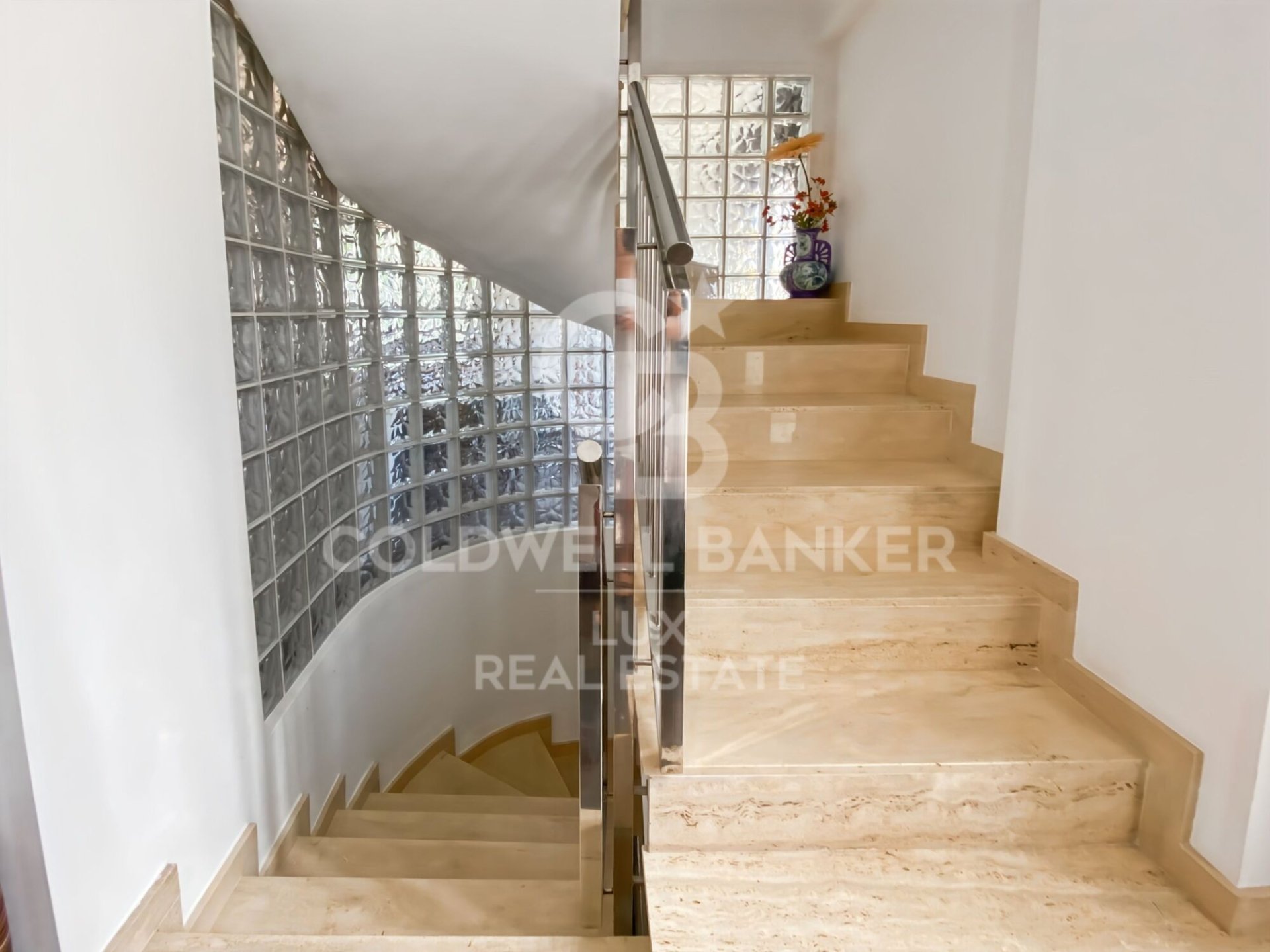 Hus i L'Escala, Girona, Spanien 4 sovrum, 301 kvm. Nr. 158511