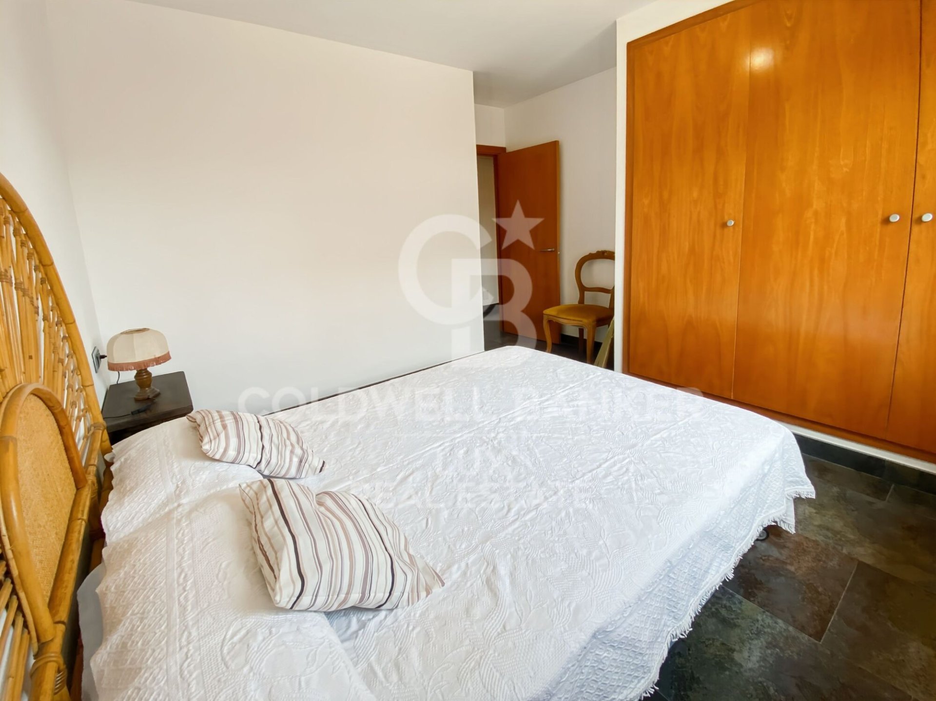 Hus i L'Escala, Girona, Spanien 4 sovrum, 301 kvm. Nr. 158511