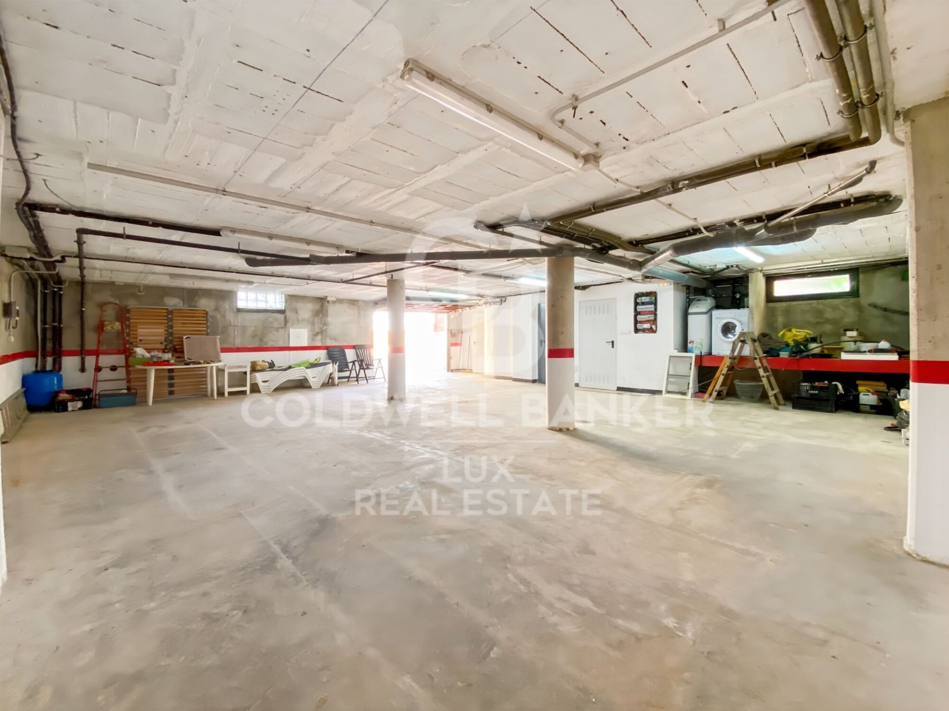 Hus i L'Escala, Girona, Spanien 4 sovrum, 301 kvm. Nr. 158511