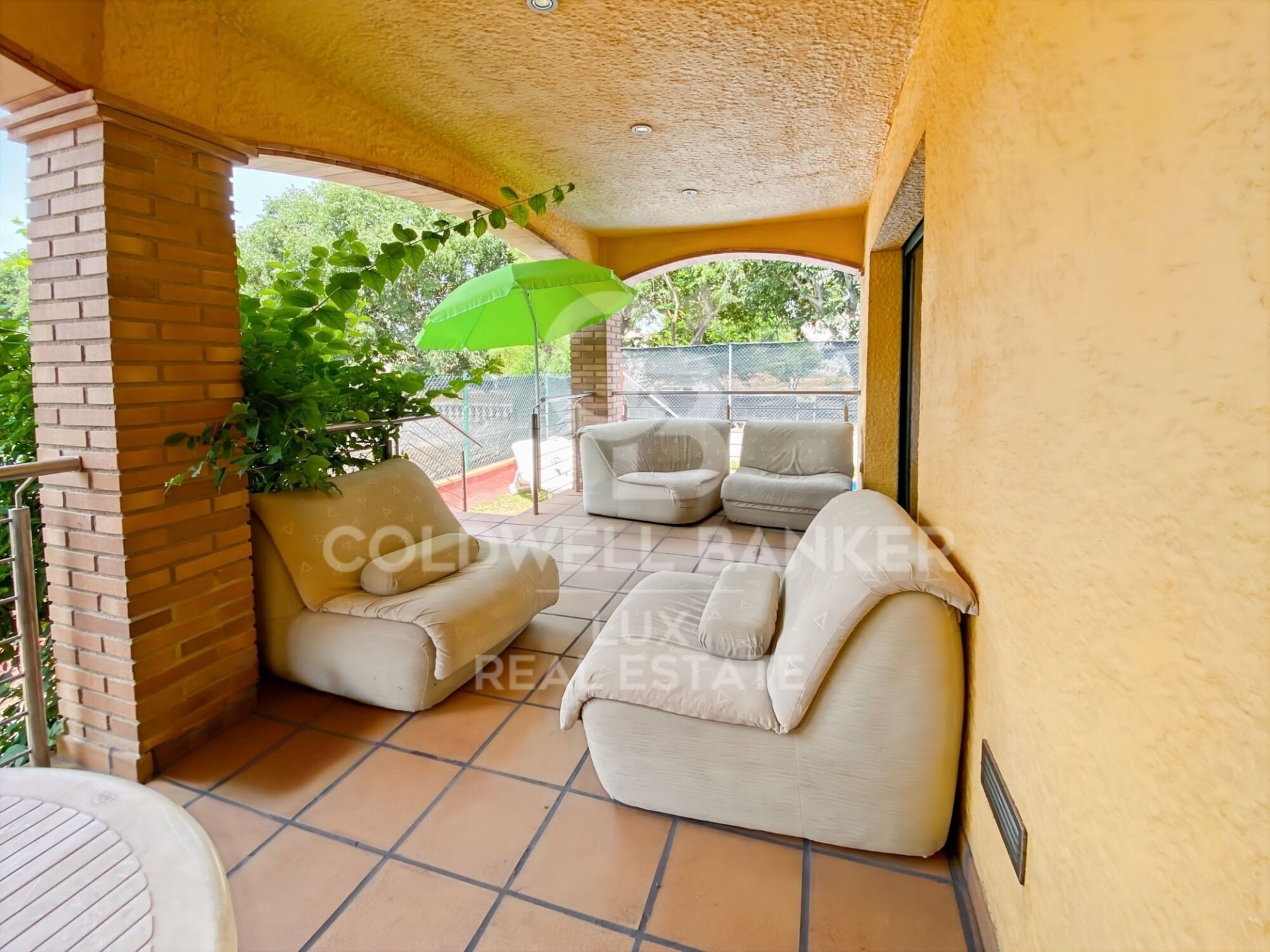 Hus i L'Escala, Girona, Spanien 4 sovrum, 301 kvm. Nr. 158511