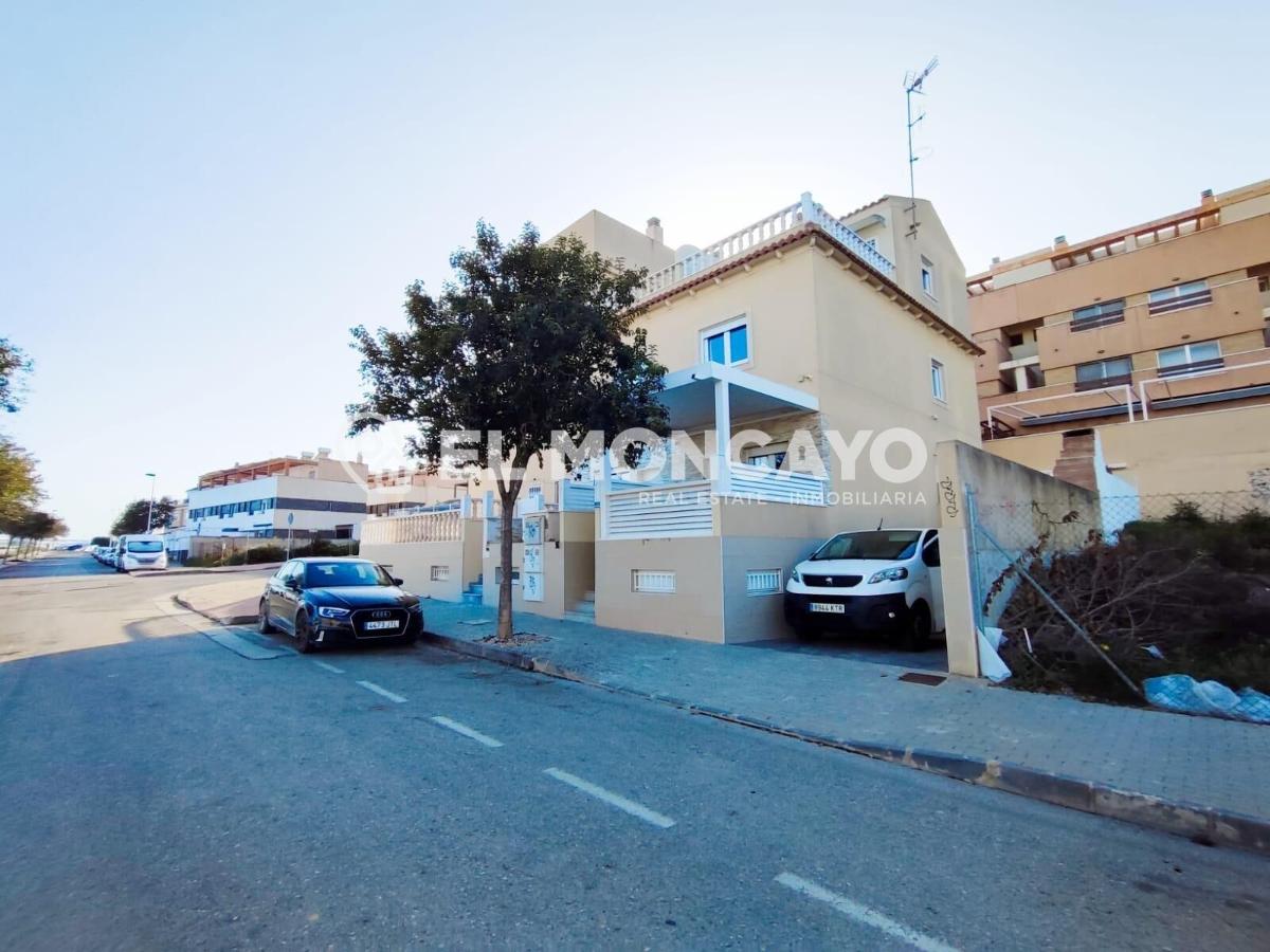 Сasa en Guardamar del Segura, Alicante, España 3 dormitorios, 90 m2 No. 149105