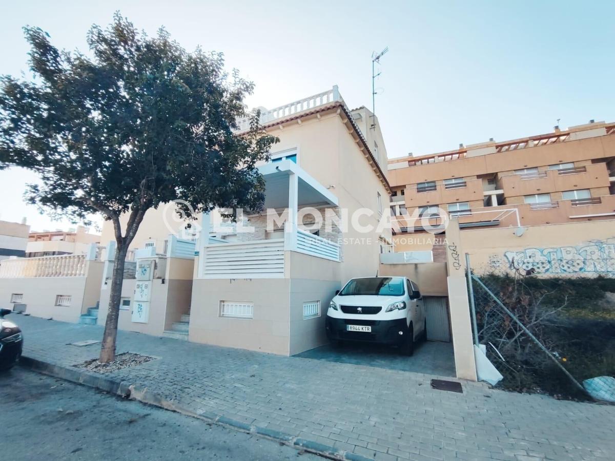 Сasa en Guardamar del Segura, Alicante, España 3 dormitorios, 90 m2 No. 149105