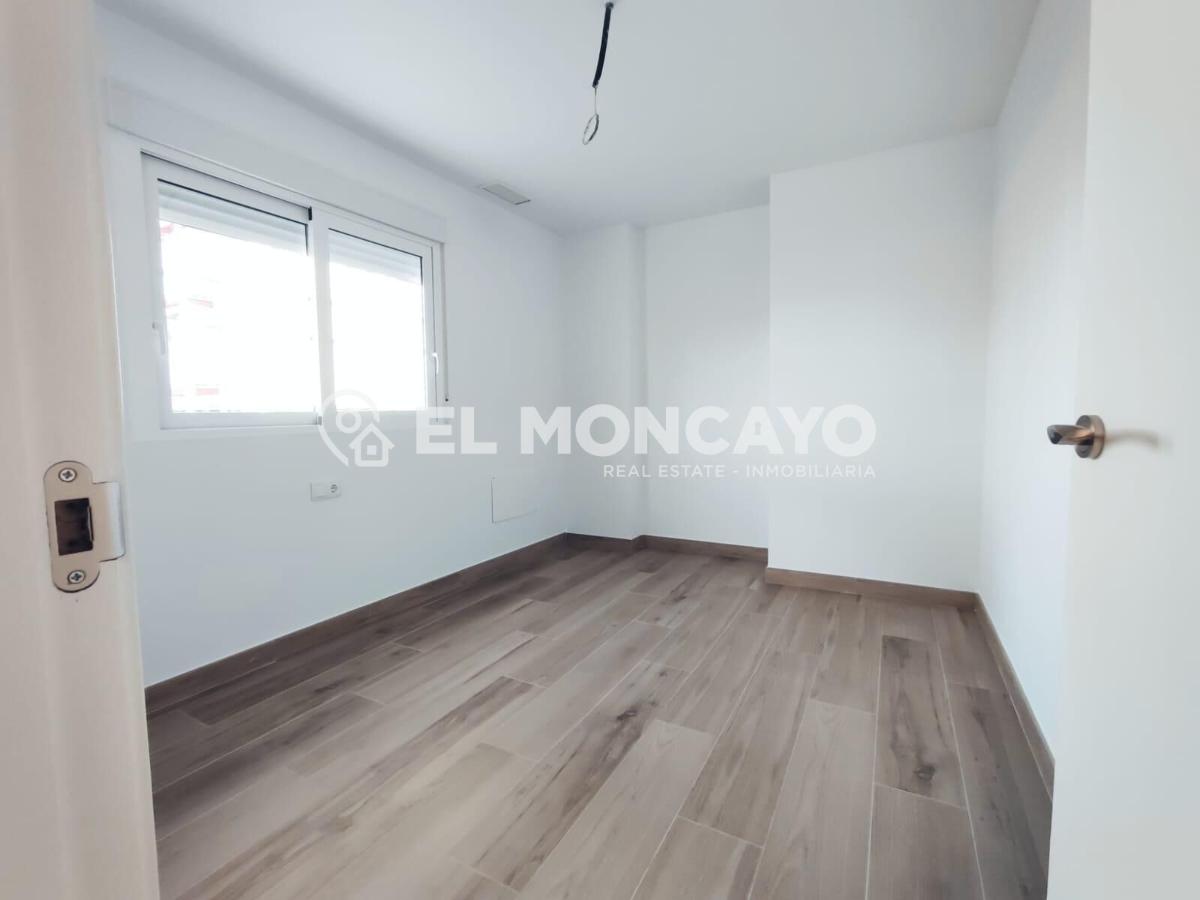 Apartment in Guardamar del Segura, Alicante, Spain 2 bedrooms, 79 sq.m. No. 149104