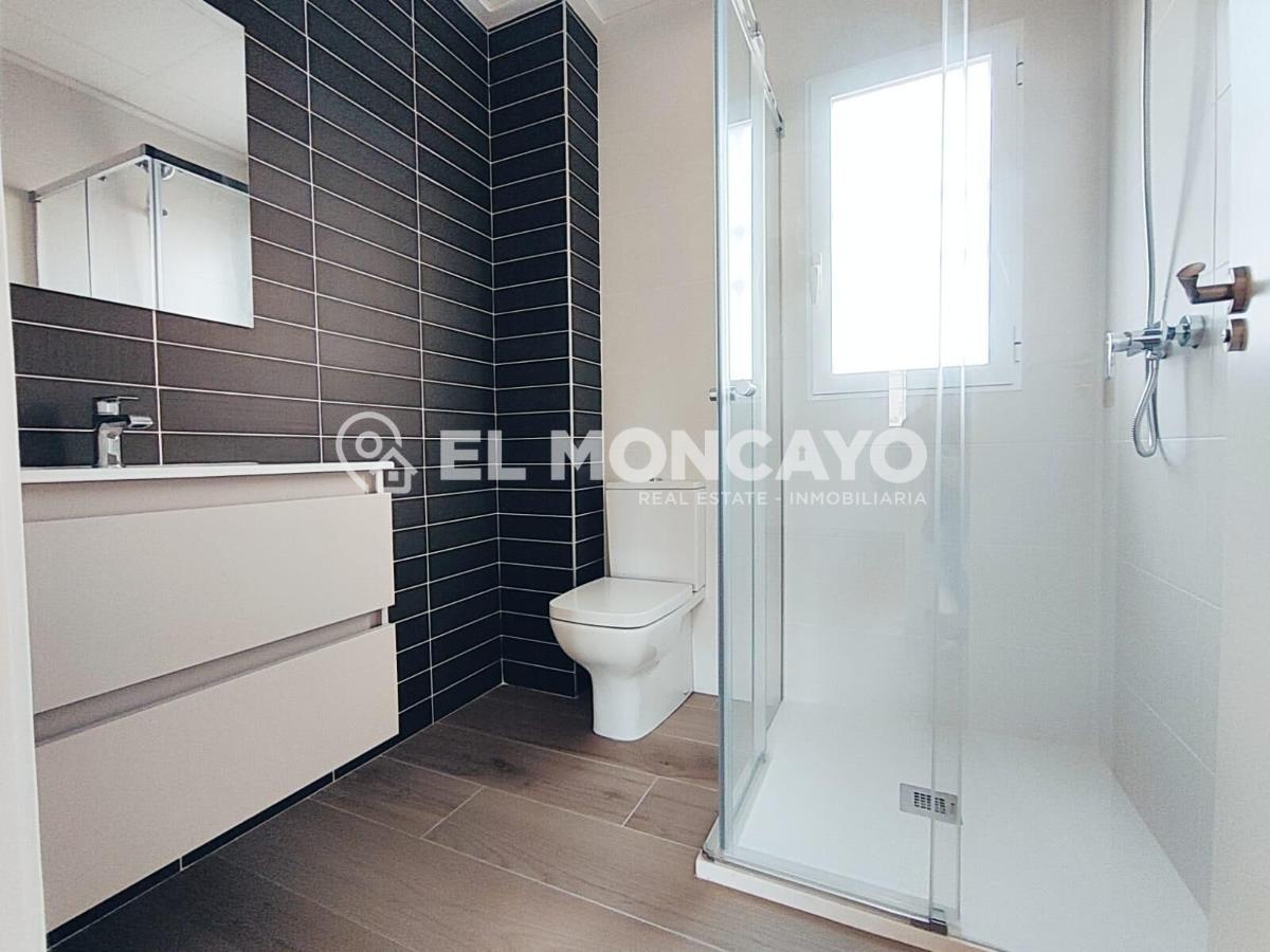 Apartment in Guardamar del Segura, Alicante, Spain 2 bedrooms, 79 sq.m. No. 149104