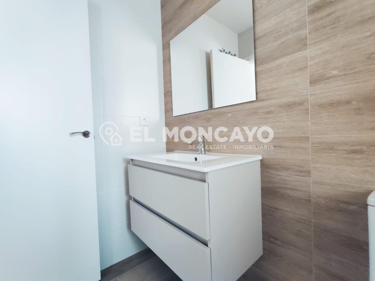 Apartment in Guardamar del Segura, Alicante, Spain 2 bedrooms, 79 sq.m. No. 149104