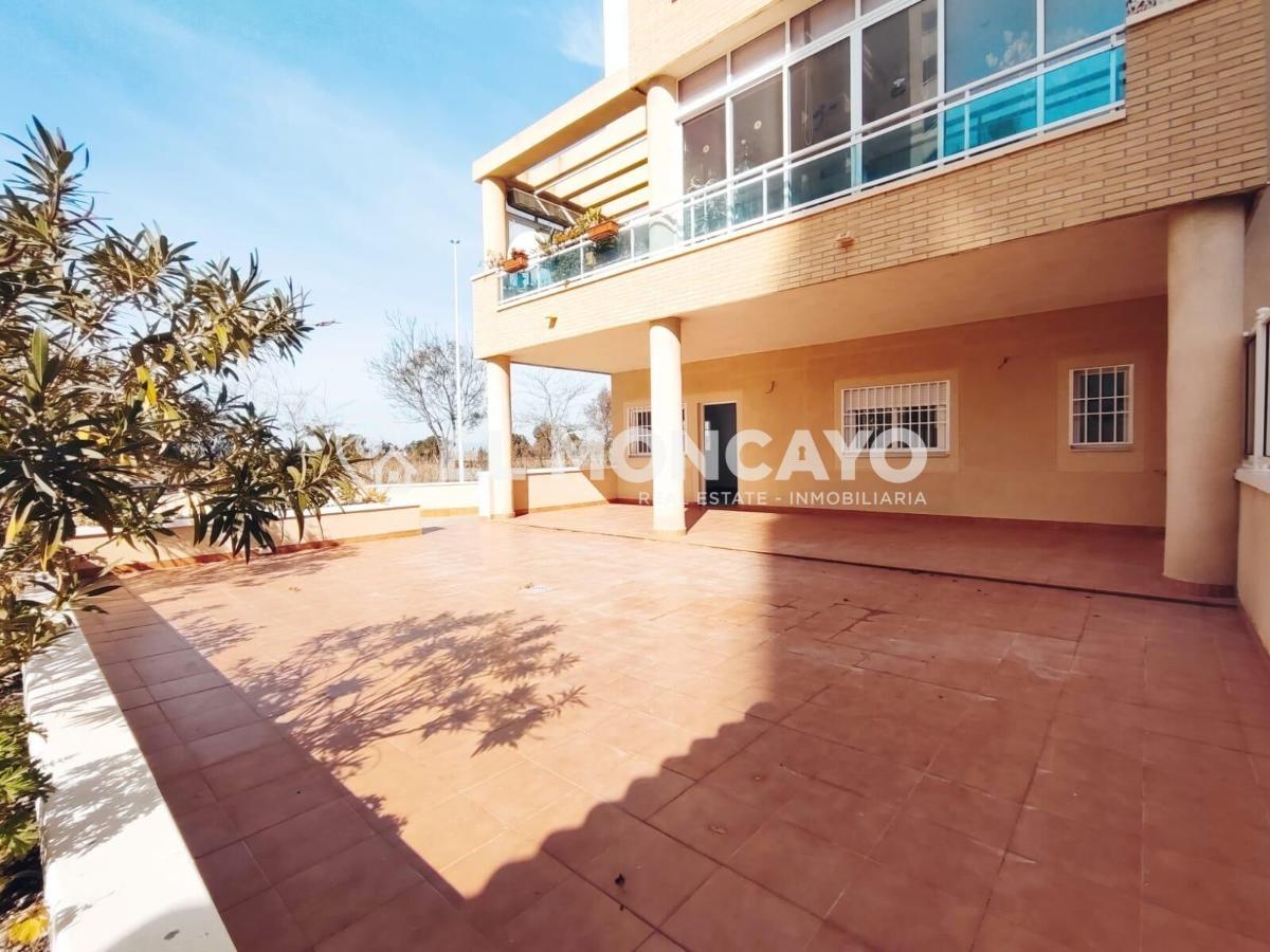 Apartment in Guardamar del Segura, Alicante, Spain 2 bedrooms, 79 sq.m. No. 149104