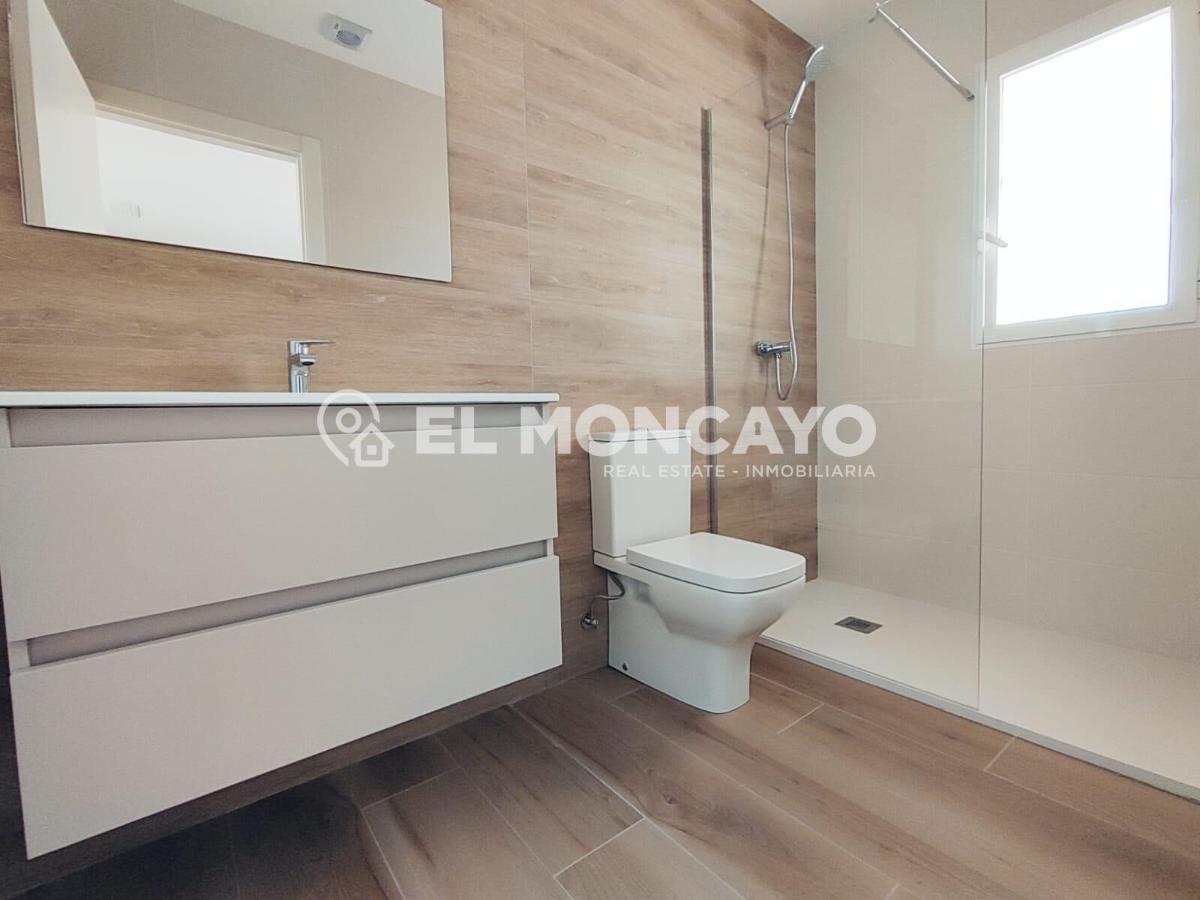 Apartment in Guardamar del Segura, Alicante, Spain 2 bedrooms, 79 sq.m. No. 149104