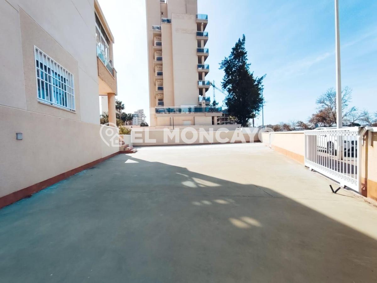 Apartment in Guardamar del Segura, Alicante, Spain 2 bedrooms, 79 sq.m. No. 149104