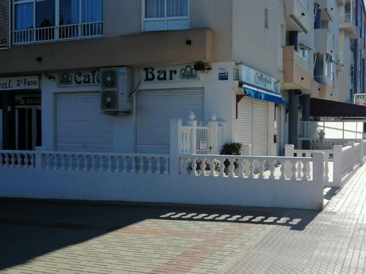 Propiedad comercial en Guardamar del Segura, Alicante, España 101 m2 No. 149108