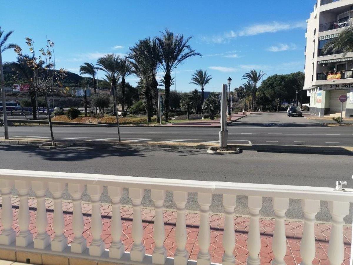 Propiedad comercial en Guardamar del Segura, Alicante, España 101 m2 No. 149108