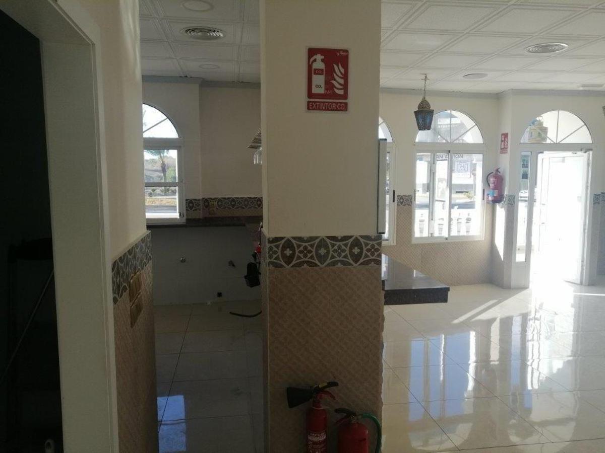 Propiedad comercial en Guardamar del Segura, Alicante, España 101 m2 No. 149108
