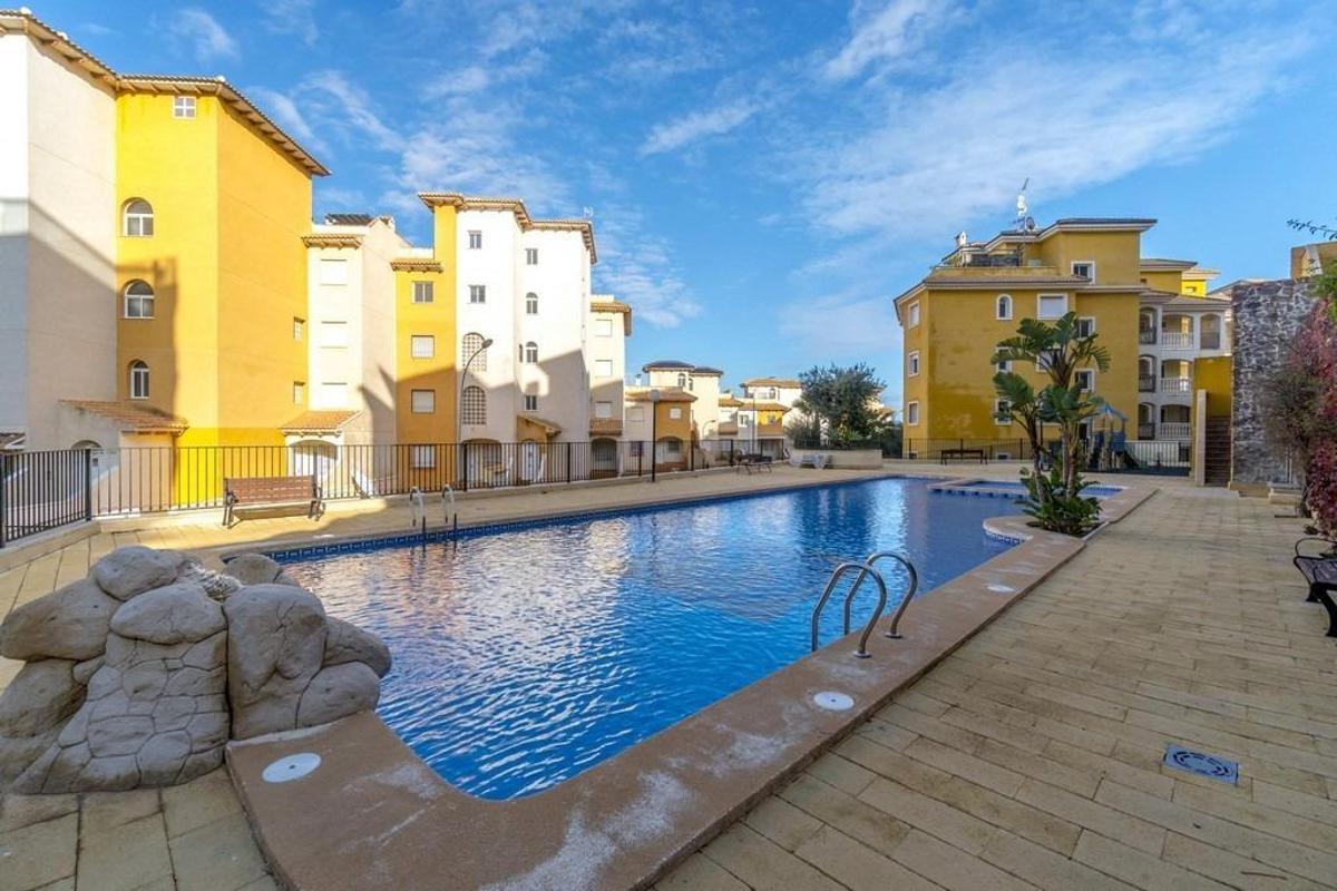 Apartment in Alicante, Spain 2 bedrooms, 71 sq.m. No. 149107