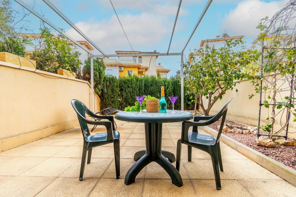 Apartment in Alicante, Spain 2 bedrooms, 71 sq.m. No. 149107
