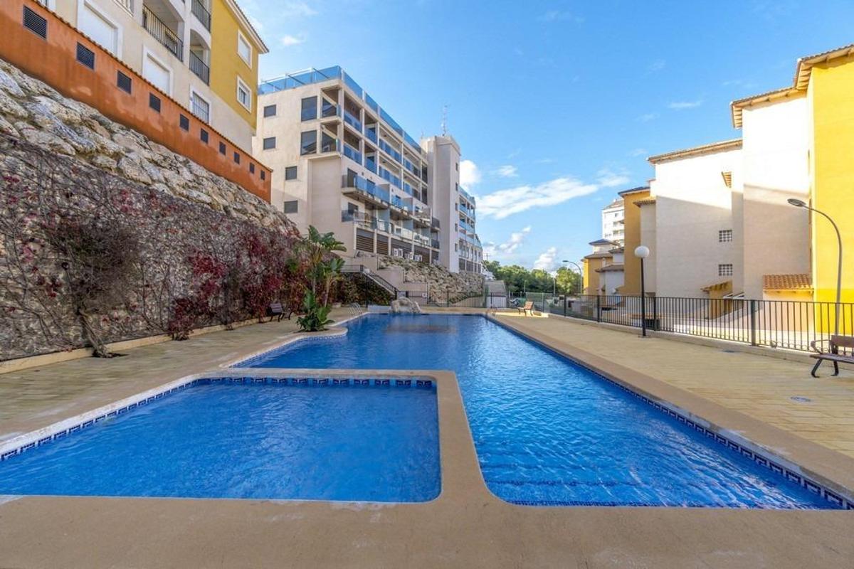 Apartment in Alicante, Spain 2 bedrooms, 71 sq.m. No. 149107