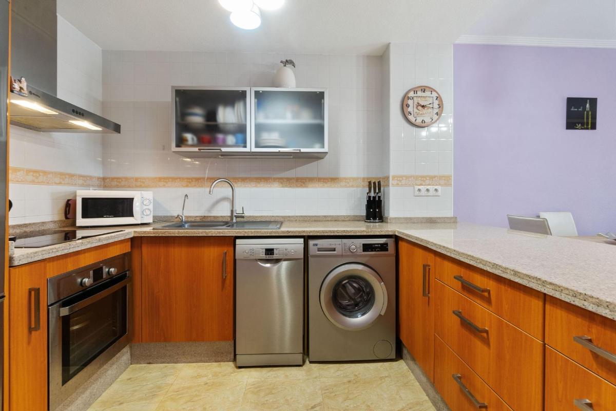 Apartment in Alicante, Spain 2 bedrooms, 71 sq.m. No. 149107
