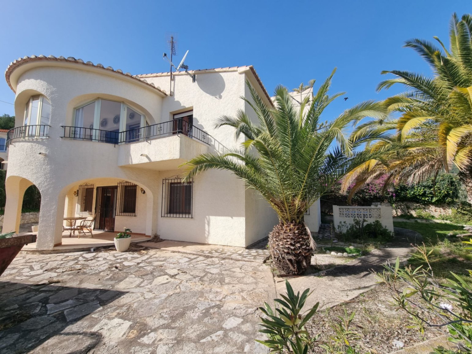 Villa i Calpe, Alicante, Spanien 4 sovrum, 229 kvm. Nr. 106997