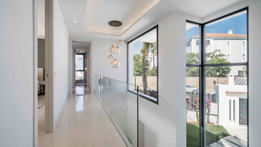Villa Malaga, Spānijā 4 istabas, 540 m2 Nr. 106996