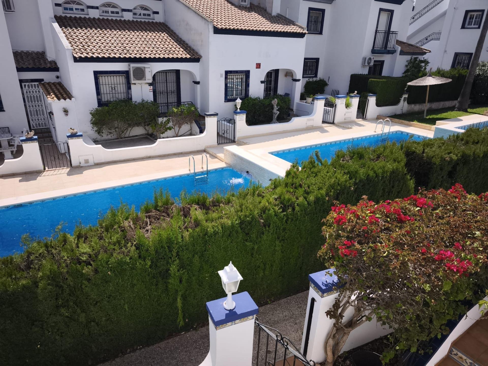 Bungalow à Villamartin, Alicante, Espagne 2 chambres, 64 m2 No. 189274