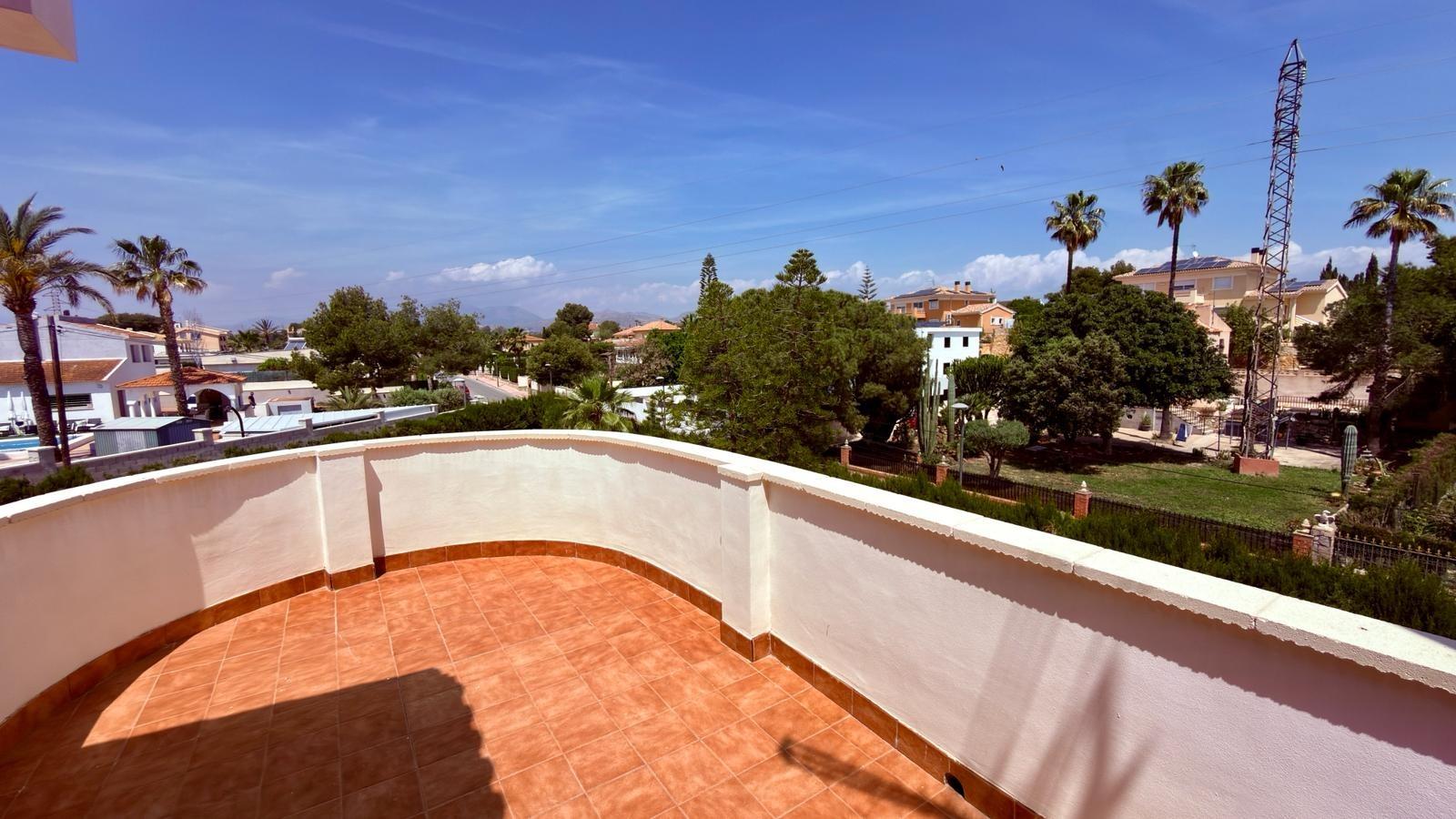 Villa en San Vicente del Raspeig, Alicante, España 168 m2 No. 177484