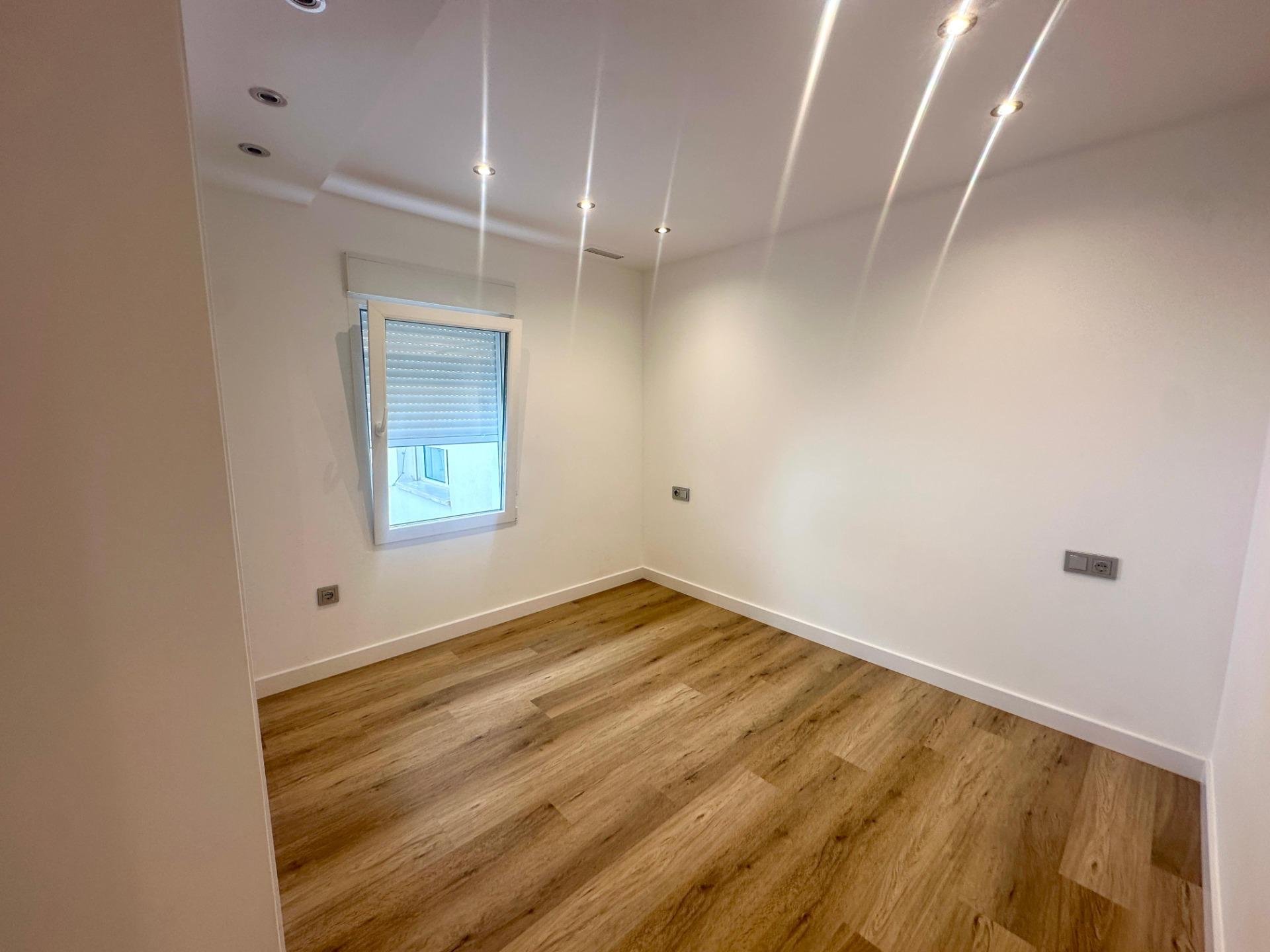 Apartamento en Alicante, España 3 dormitorios, 147 m2 No. 177488
