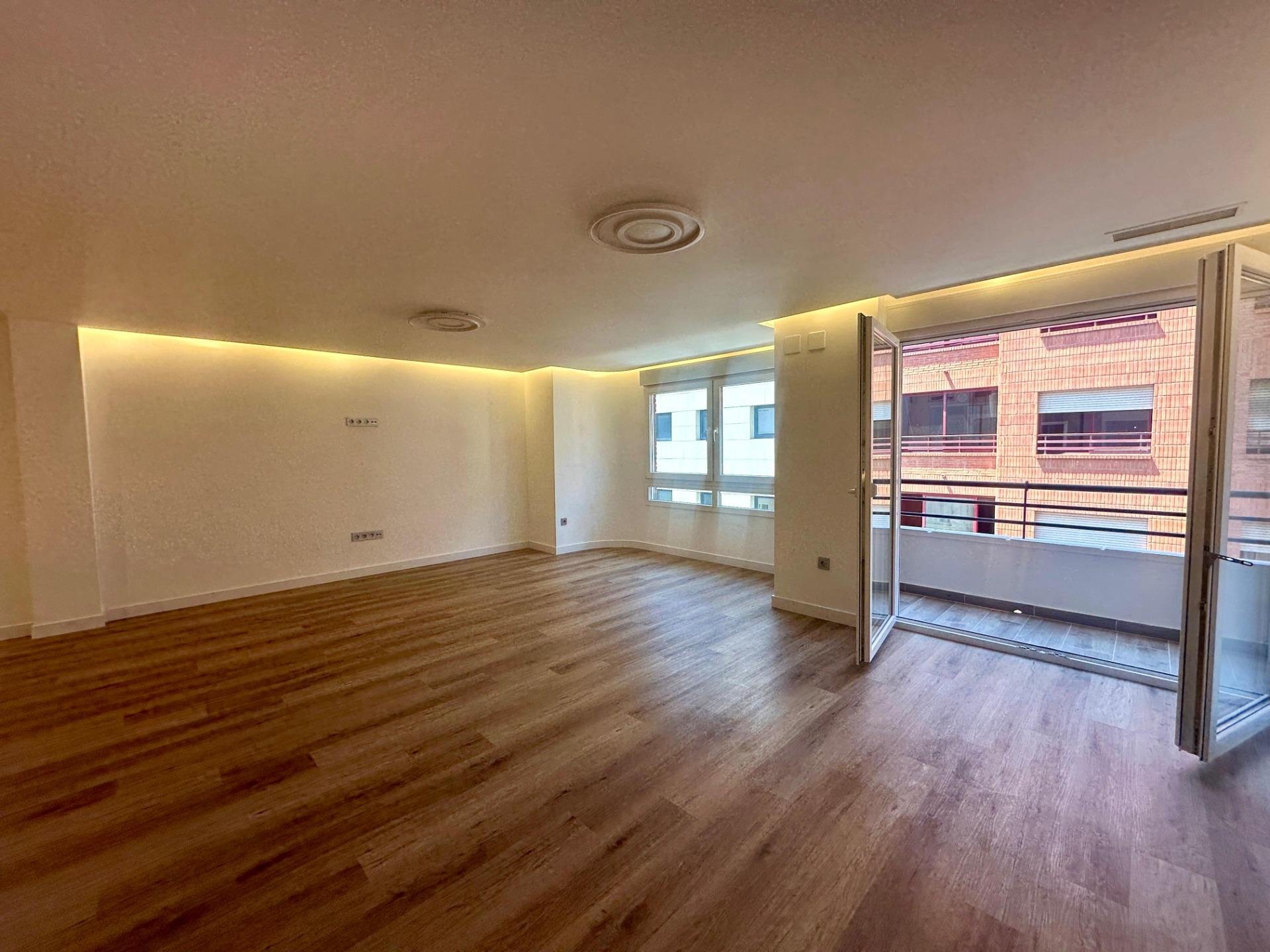 Apartamento en Alicante, España 3 dormitorios, 147 m2 No. 177488