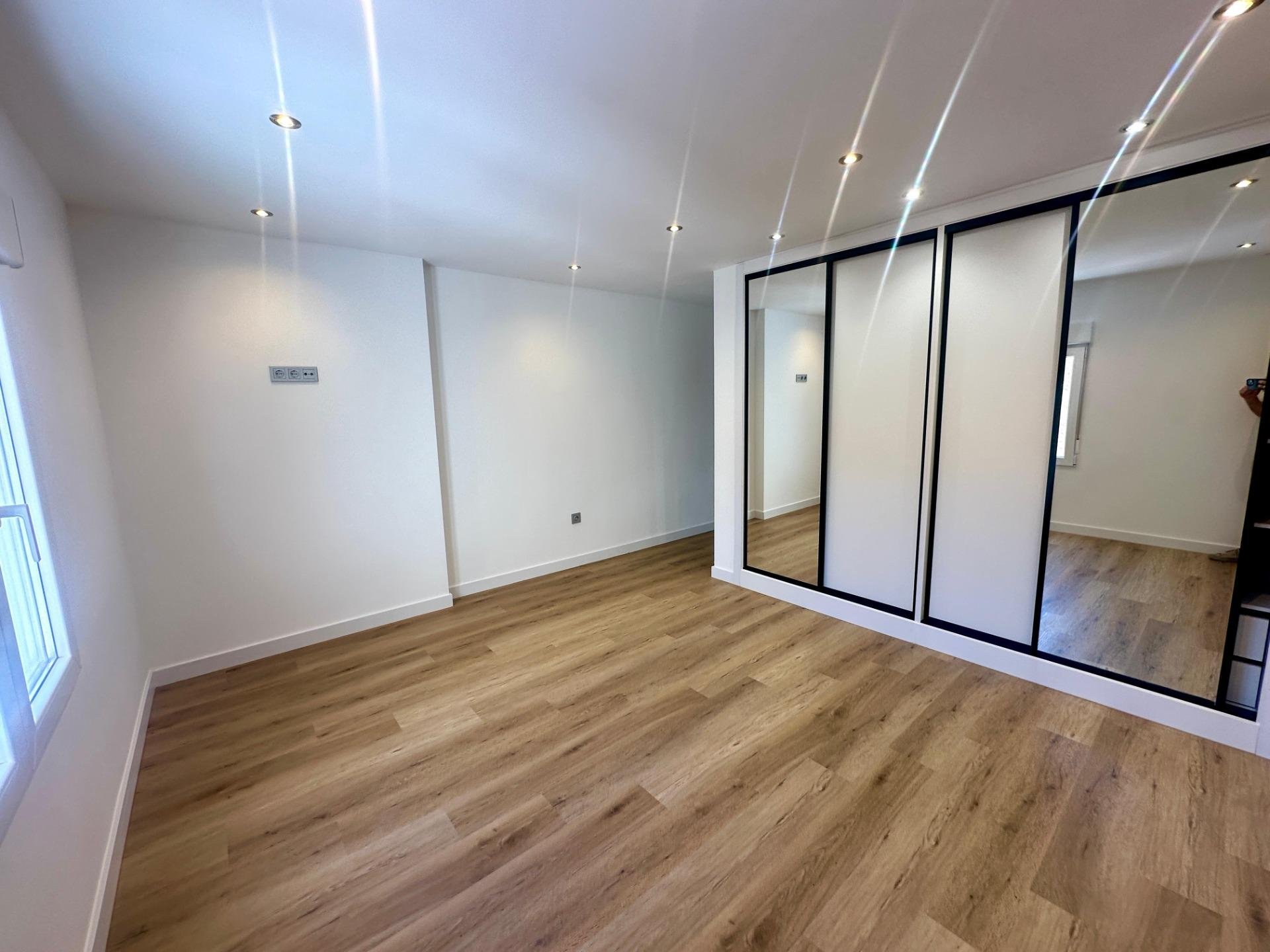 Apartamento en Alicante, España 3 dormitorios, 147 m2 No. 177488