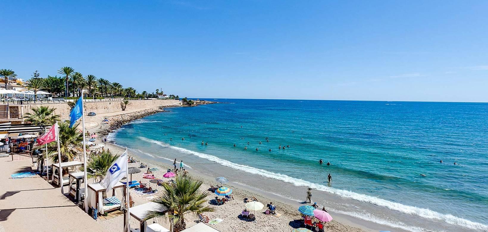 Apartment à Torrevieja, Alicante, Espagne 2 chambres, 91 m2 No. 177486