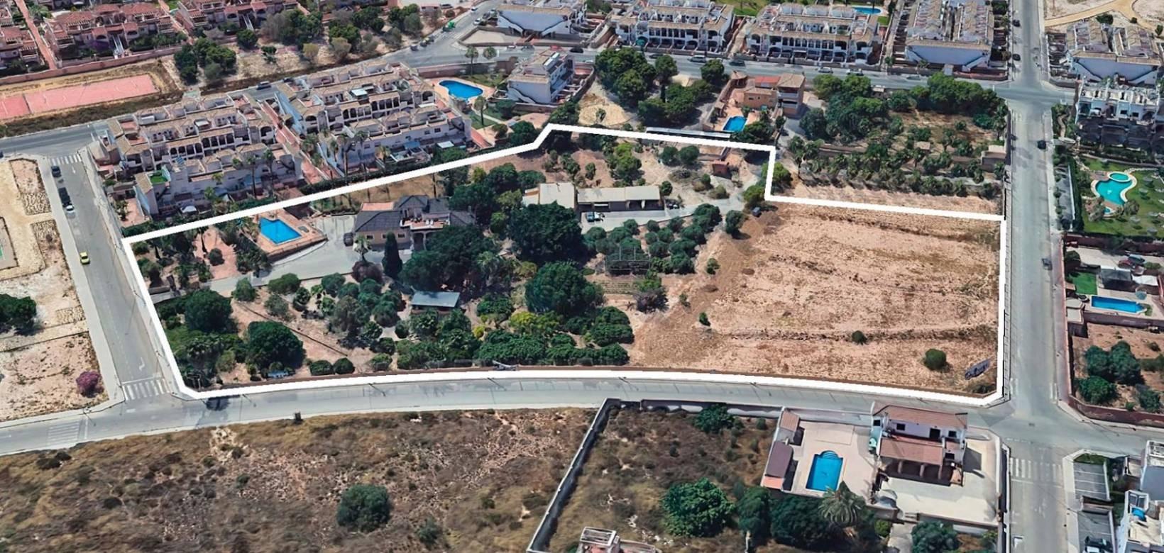 Apartment à Torrevieja, Alicante, Espagne 2 chambres, 91 m2 No. 177486