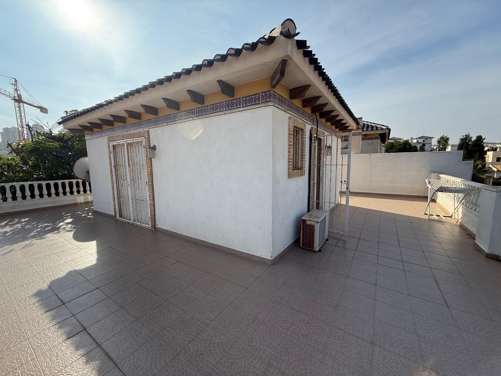 Talo Torrevieja, Alicante, Espanja 3 makuuhuonetta, 161 m2 No. 165965