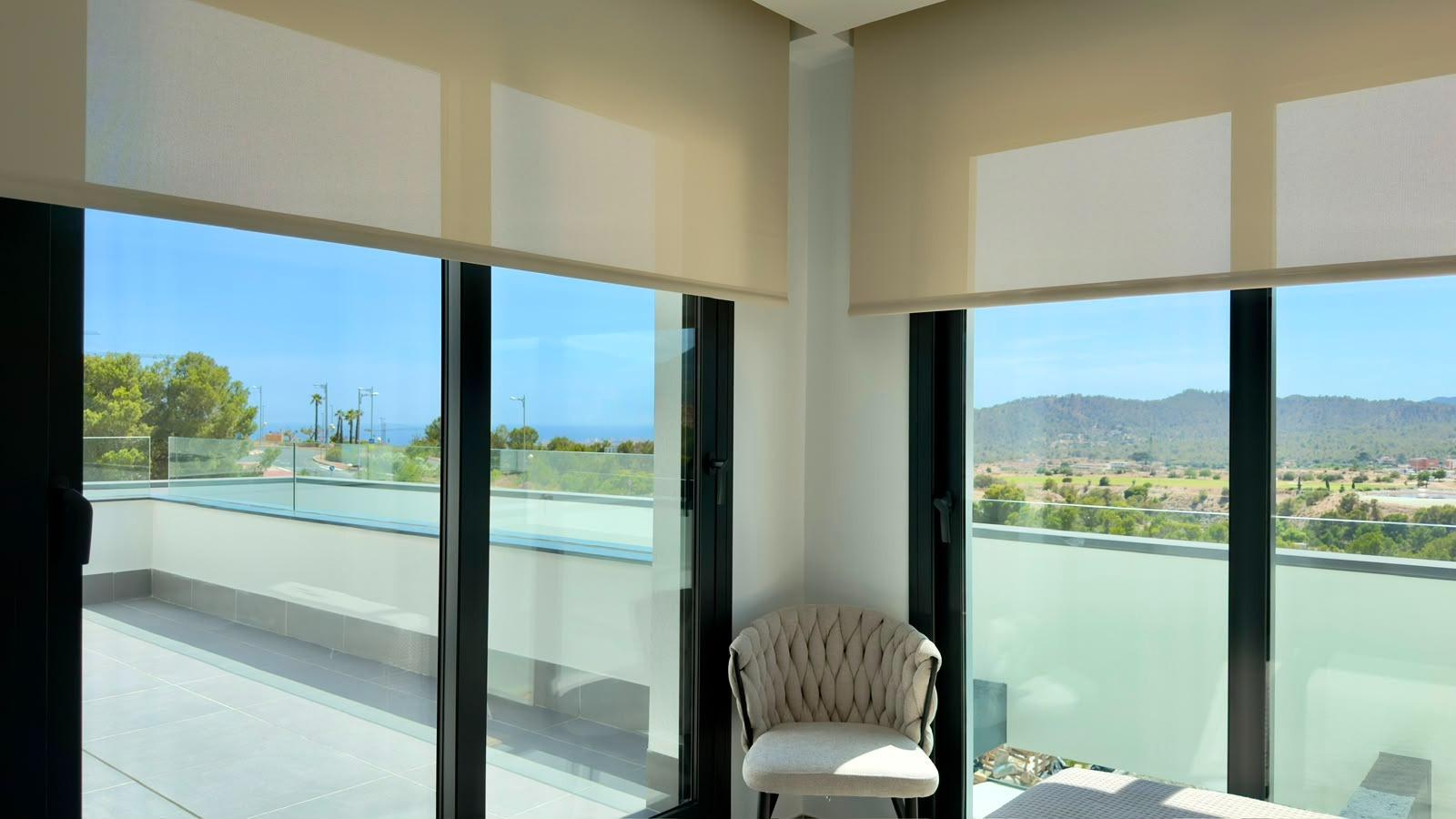 Villa a Finestrat, Alicante, Spagna 3 camere da letto, 462.62 mq. N° 165968