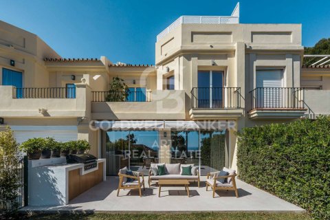 Townhouse à Benahavis, Malaga, Espagne 3 chambres, 212 m2 No. 158656