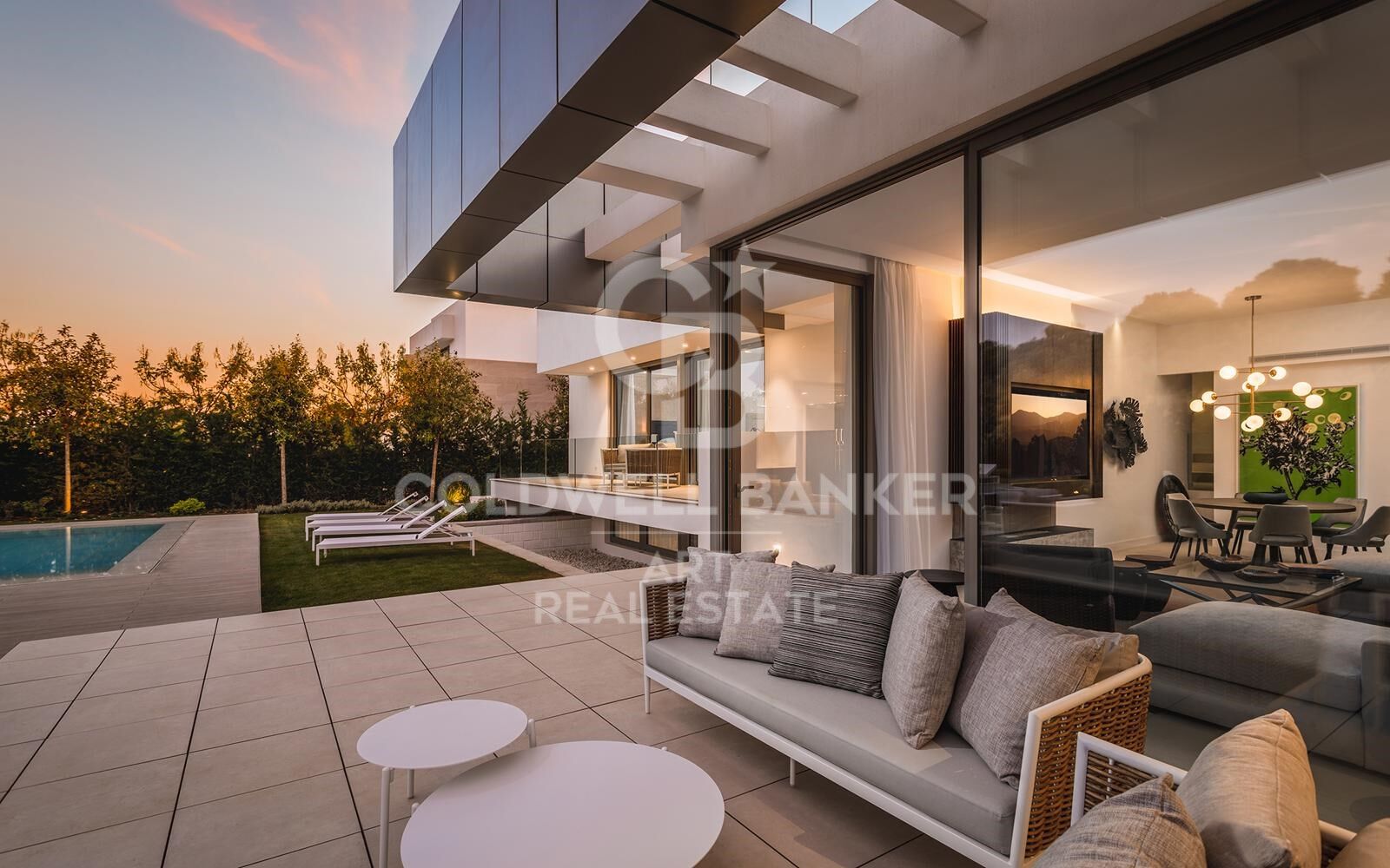Villa Estepona, Malaga, Spānijā 5 istabas, 663 m2 Nr. 158654