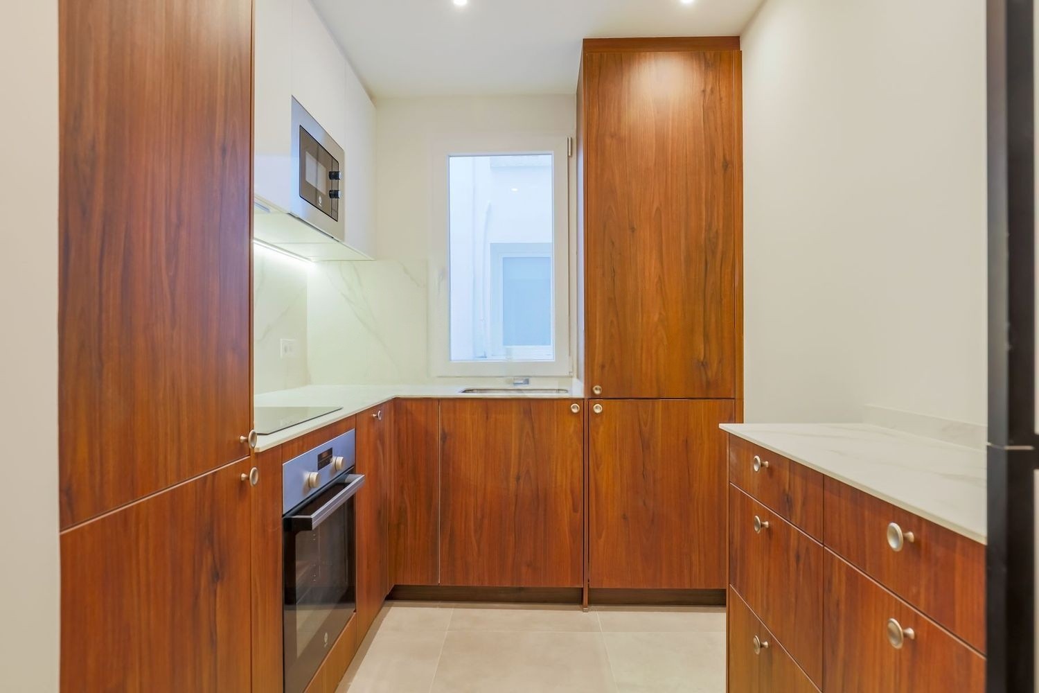 Apartament w Madrid, Hiszpania 2 sypialnie, 88 mkw. nr 180039