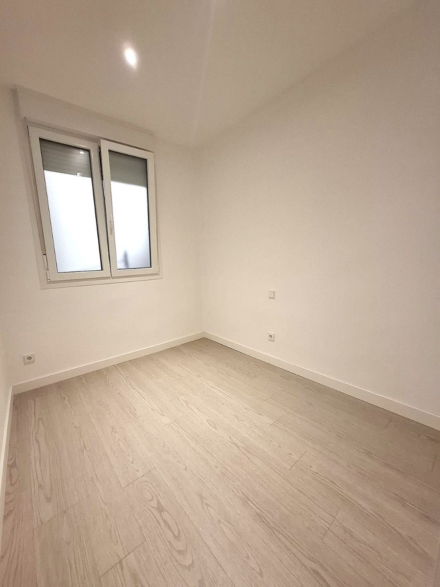 Wohnung in Madrid, Spanien 2 Schlafzimmer, 64 m2 Nr. 180038