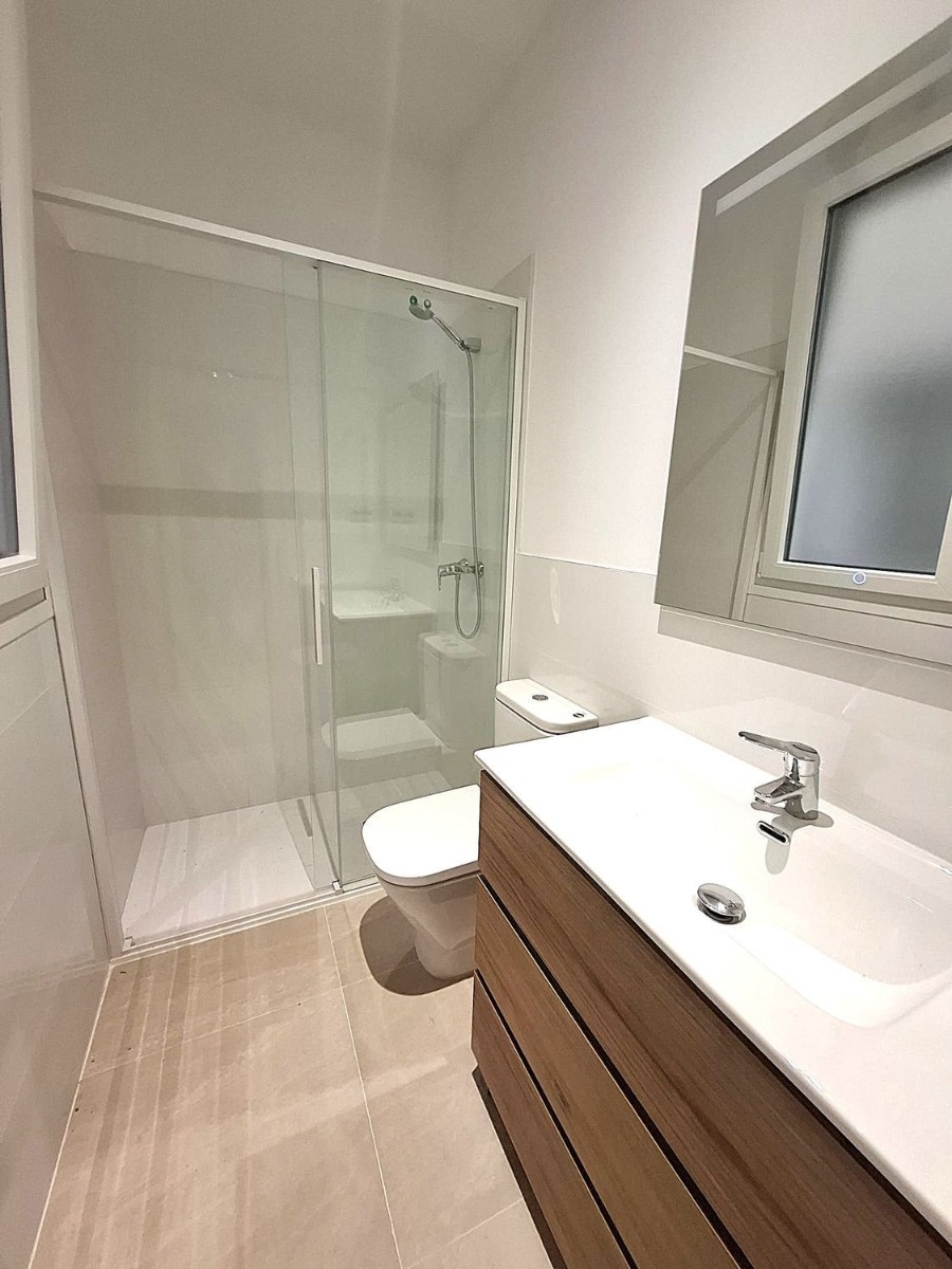 Wohnung in Madrid, Spanien 2 Schlafzimmer, 64 m2 Nr. 180038