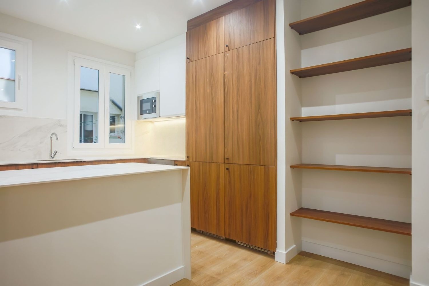 Apartment in Madrid, Spain 2 bedrooms, 91 sq.m. No. 180040