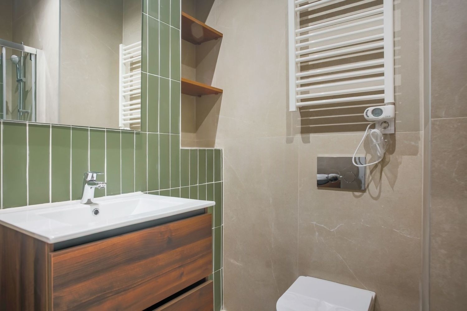 Apartment in Madrid, Spain 2 bedrooms, 91 sq.m. No. 180040