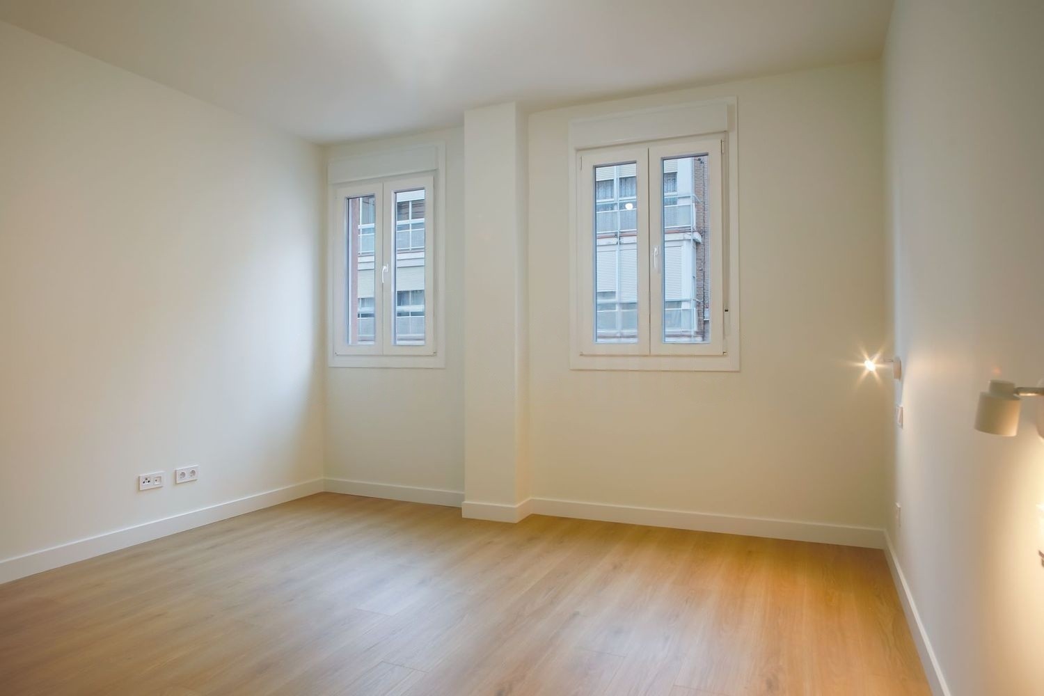 Apartment in Madrid, Spain 2 bedrooms, 91 sq.m. No. 180040
