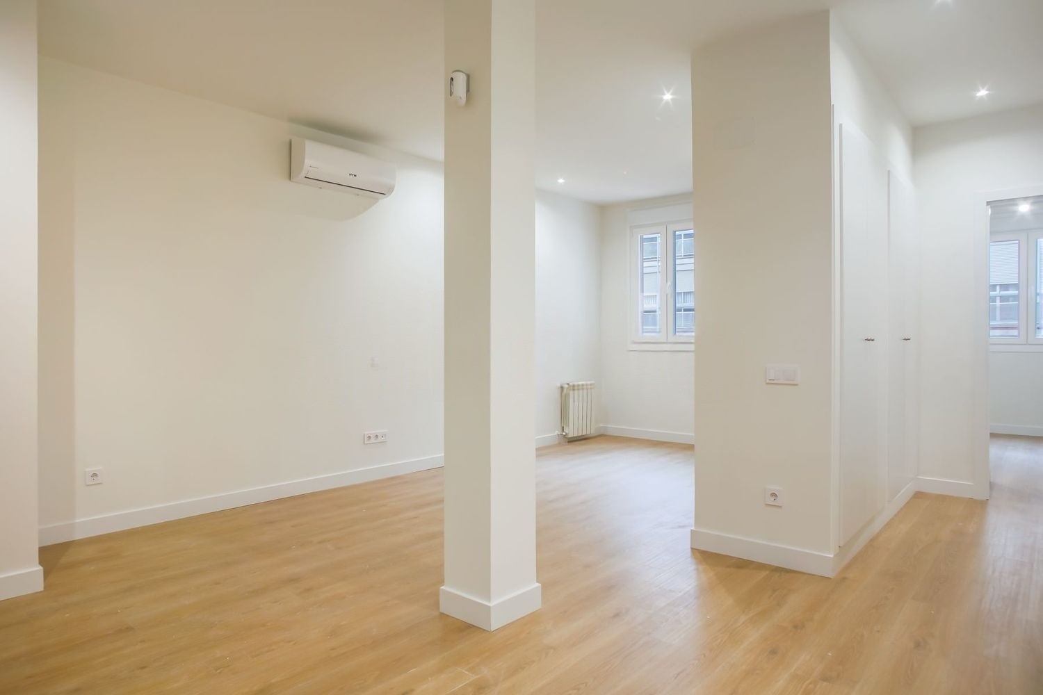 Apartment in Madrid, Spain 2 bedrooms, 91 sq.m. No. 180040