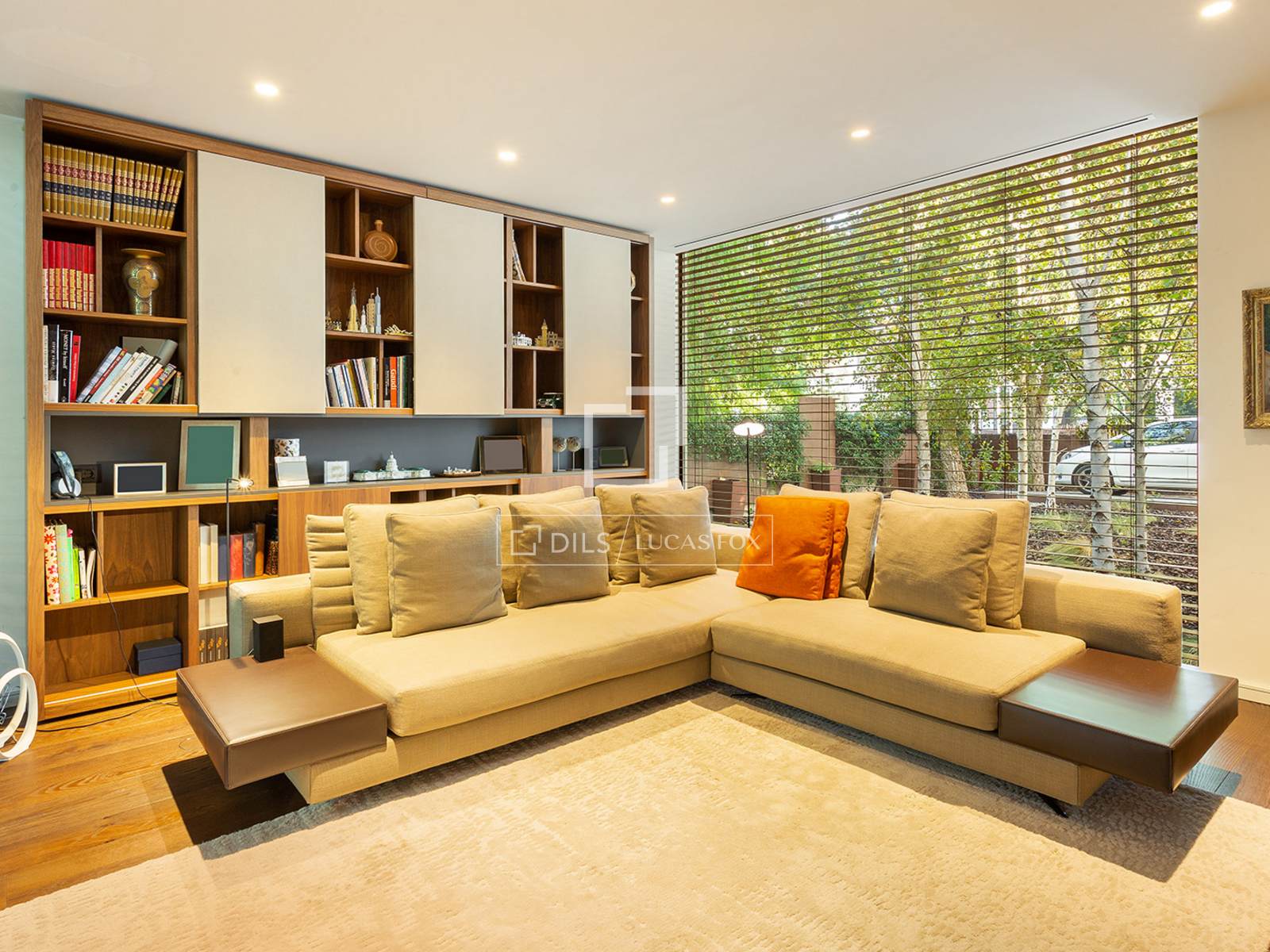 Villa in Barcelona, Spain 6 bedrooms, 728 sq.m. No. 192709