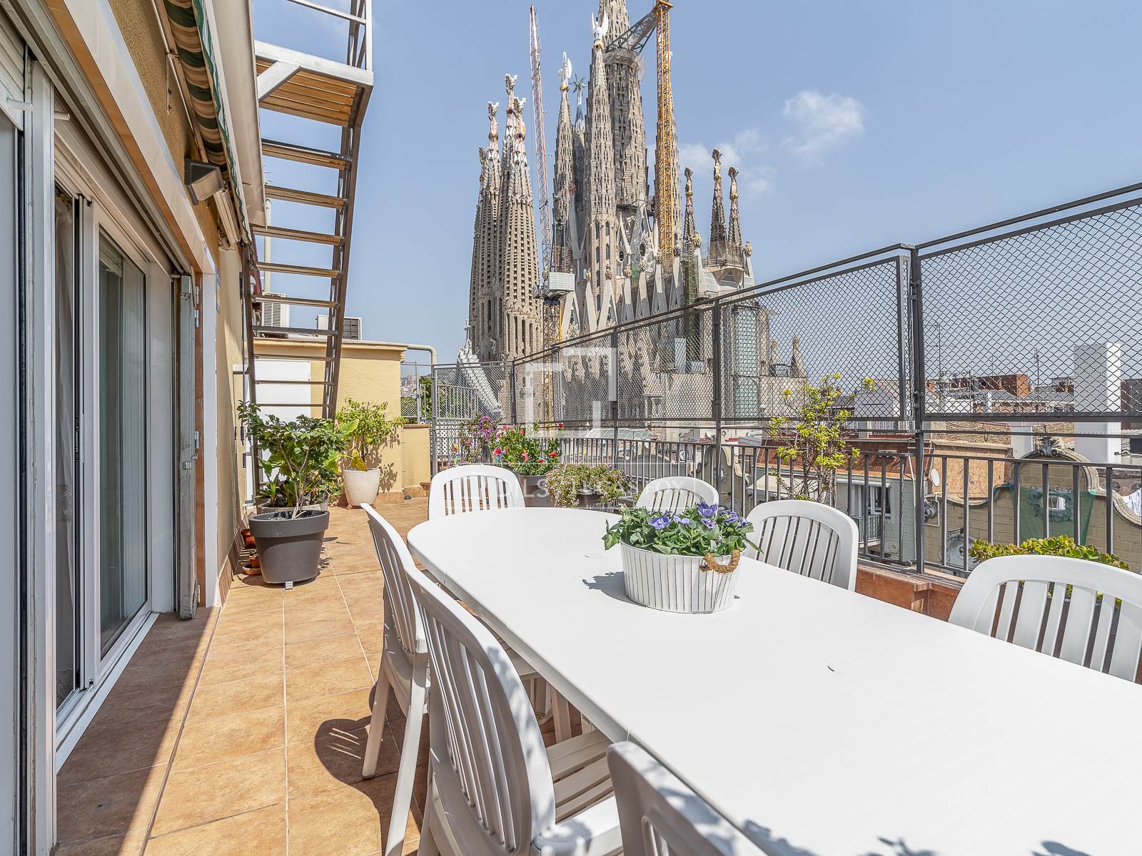 Penthouse in Barcelona, Spain 7 bedrooms, 180 sq.m. No. 192710